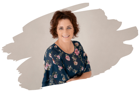 Leeann Bassett - Face Up Now Social Media Consultant